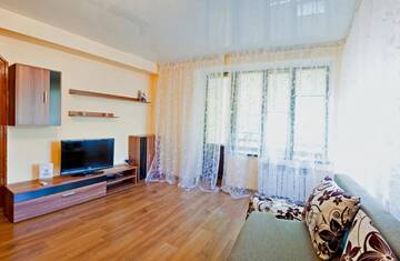 Апартаменты с балконом: ул. Желтоксан, 78 в Апартаментах Lessor Apartments